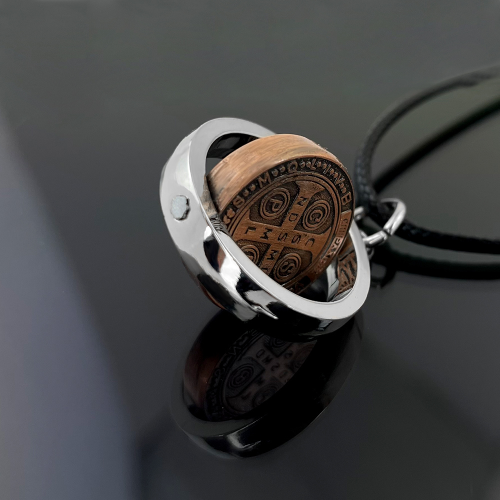 Nieuwe St. Benedictus Medaille - Necklace Pendant recensie en prijs